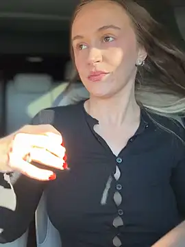 lunagirl13 online show from 20, 10, 2025