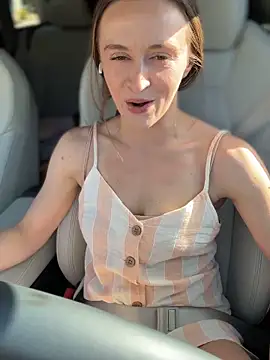 lunagirl13 online show from 25, 3, 2026