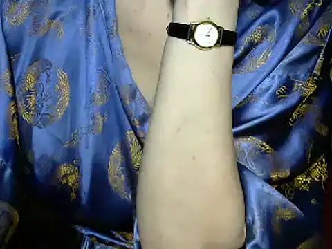 PrettyAndWild online show from 2, 1, 2025