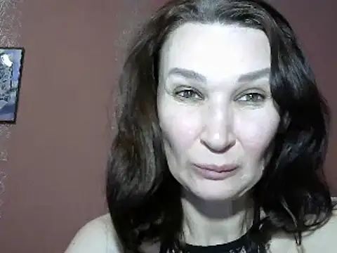 PrettyAndWild online show from 6, 1, 2025