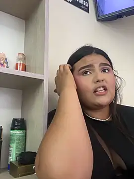 Lia sexx online show from 6, 3, 2026