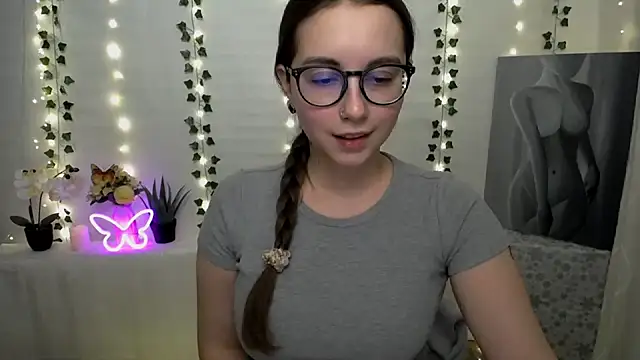 SweetPrincess  online show from 14, 1, 2025