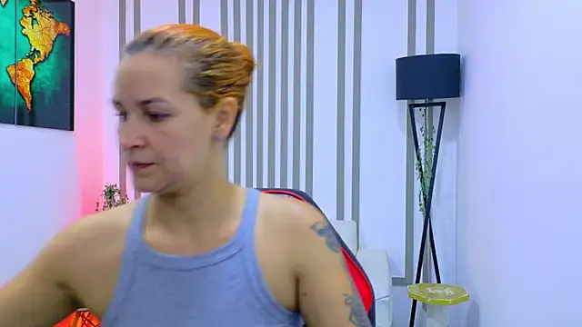 Britney taylor  online show from 31, 10, 2025