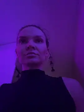  alleyesonme  online show from 25, 10, 2025