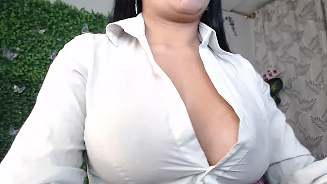 Snapshot of valquiria_sirgun chatting on 14, 1, 2026 valquiria sirgun online show from 14, 1, 2026