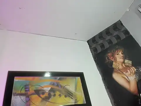 Emilyhottx online show from 29, 9, 2025