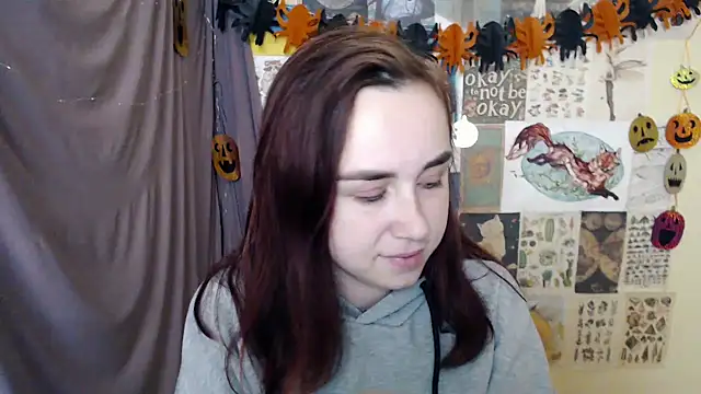 Snapshot of VeryVeryVeryShy_ chatting on 22, 10, 2025 VeryVeryVeryShy online show from 22, 10, 2025