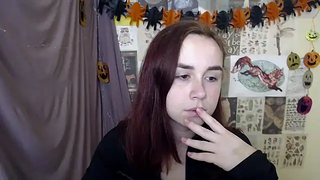 Snapshot of VeryVeryVeryShy_ chatting on 27, 10, 2025 VeryVeryVeryShy online show from 27, 10, 2025