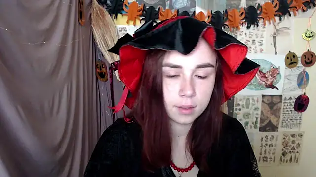 Snapshot of VeryVeryVeryShy_ chatting on 31, 10, 2025 VeryVeryVeryShy online show from 31, 10, 2025