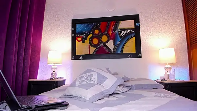 Zahra Elena online show from 17, 2, 2025