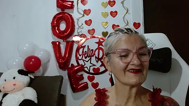 bety-cum2 online show from 11, 2, 2026