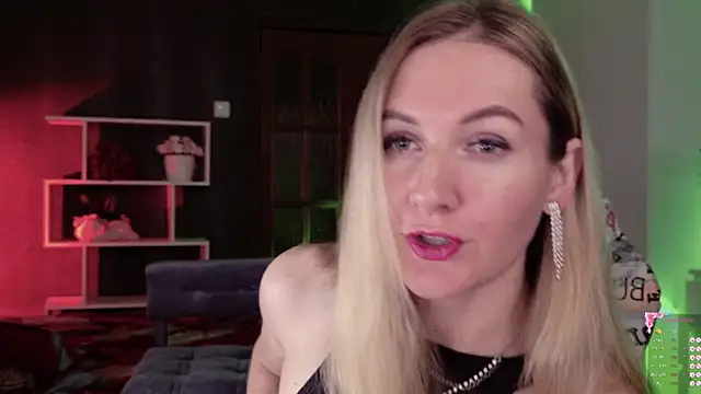 Snapshot of Hello_Lisha chatting on 21, 10, 2025 Hello Lisha online show from 21, 10, 2025