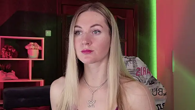 Snapshot of Hello_Lisha chatting on 23, 10, 2025 Hello Lisha online show from 23, 10, 2025