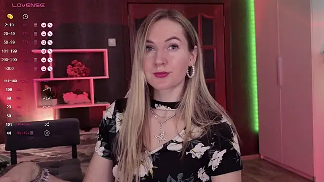 Snapshot of Hello_Lisha chatting on 17, 11, 2025 Hello Lisha online show from 17, 11, 2025