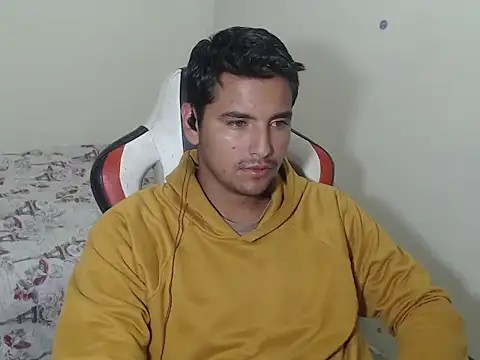 Snapshot of kylian_07 chatting on 25, 3, 2026 kylian 07 online show from 25, 3, 2026