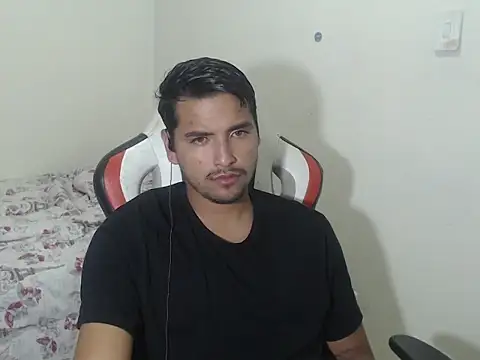 Snapshot of kylian_07 chatting on 1, 4, 2026 kylian 07 online show from 1, 4, 2026