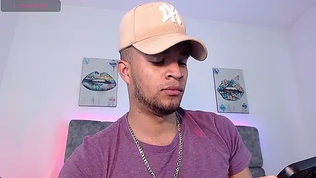 Snapshot of Bigcock_21cm_ chatting on 5, 12, 2024 Bigcock 21cm online show from 5, 12, 2024