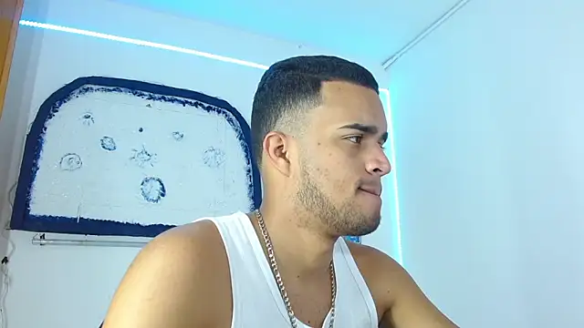 Snapshot of Bigcock_21cm_ chatting on 19, 12, 2024 Bigcock 21cm online show from 19, 12, 2024