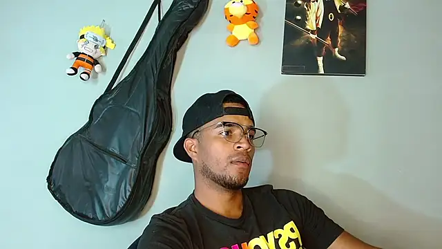 Snapshot of Bigcock_21cm_ chatting on 23, 11, 2025 Bigcock 21cm online show from 23, 11, 2025