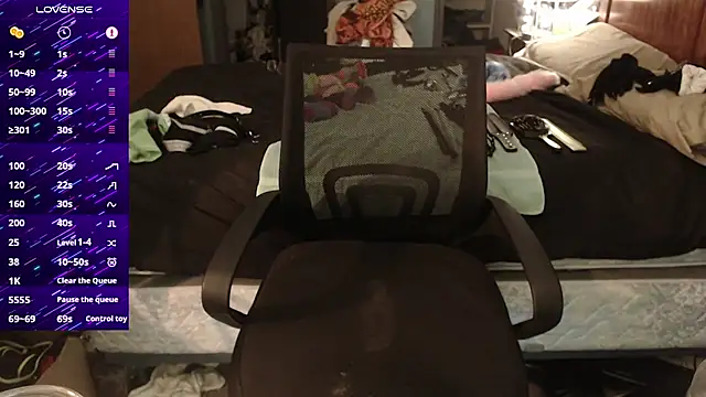 Snapshot of kinkywolf429 chatting on 28, 9, 2025 kinkywolf429 online show from 28, 9, 2025