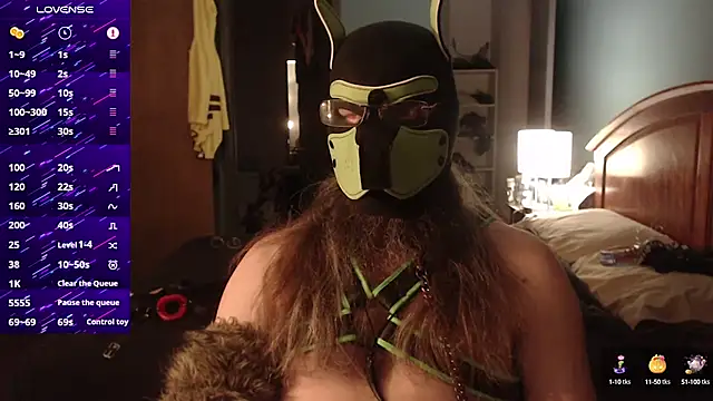 Snapshot of kinkywolf429 chatting on 13, 10, 2025 kinkywolf429 online show from 13, 10, 2025