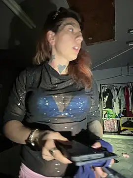 Snapshot of prettypurplep chatting on 1, 12, 2025 prettypurplep online show from 1, 12, 2025