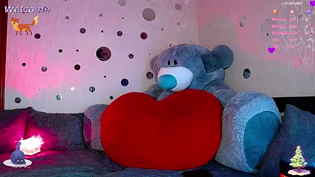 Snapshot of GENTLY--EVIL chatting on 13, 12, 2025 GENTLY--EVIL online show from 13, 12, 2025