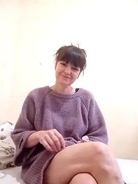 Snapshot of TiAmorre chatting on 1, 1, 2025 TiAmorre online show from 1, 1, 2025