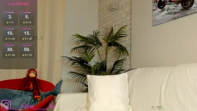 Miss--boo online show from 3, 3, 2025