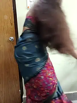 Snapshot of yoursana- chatting on 2, 11, 2025 yoursana- online show from 2, 11, 2025