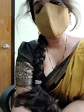 Snapshot of yoursana- chatting on 3, 11, 2025 yoursana- online show from 3, 11, 2025