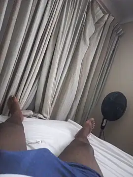 Snapshot of jonjob44 chatting on 14, 11, 2025 jonjob44 online show from 14, 11, 2025