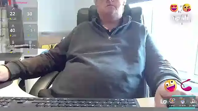 Snapshot of bigbadjon69 chatting on 23, 10, 2025 bigbadjon69 online show from 23, 10, 2025