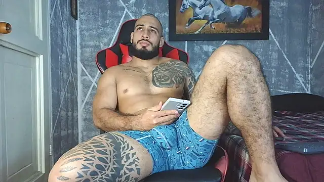 Snapshot of leonidas_18k chatting on 14, 10, 2025 leonidas 18k online show from 14, 10, 2025