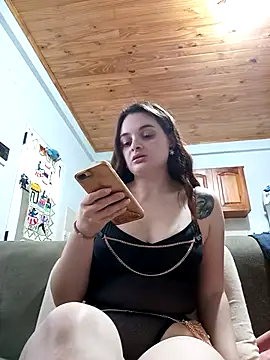 Emmacut online show from 9, 10, 2025