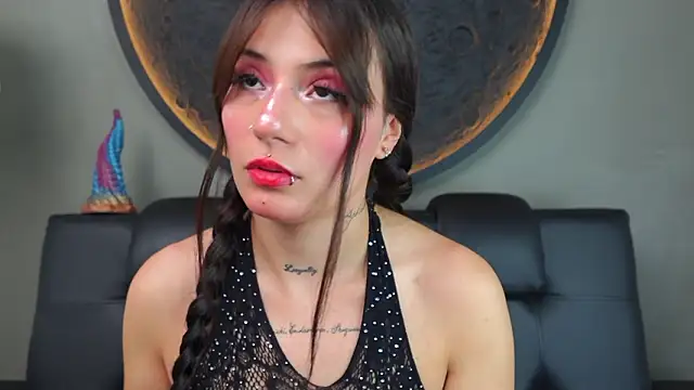 Snapshot of miss_sharlotte18 chatting on 19, 3, 2026 miss sharlotte18 online show from 19, 3, 2026