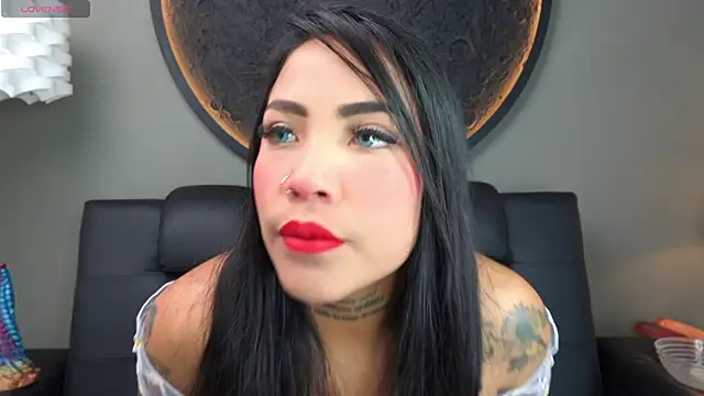 miss vaiolette online show from 6, 11, 2025