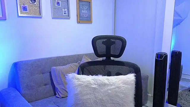 annylouis online show from 19, 11, 2025