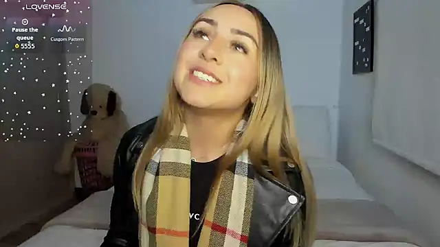 sophi mooreno online show from 17, 10, 2025