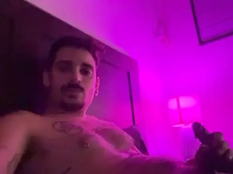 Snapshot of mrtnivnn chatting on 17, 2, 2026 mrtnivnn online show from 17, 2, 2026