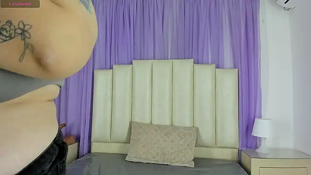 mollieblue69 online show from 8, 12, 2024