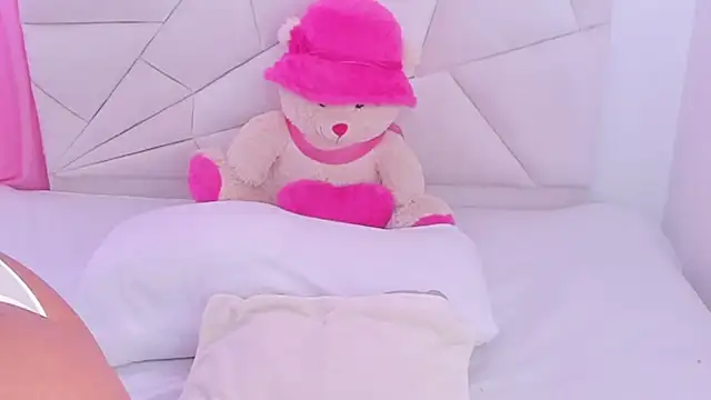 Snapshot of Anamhenao chatting on 21, 9, 2025 Anamhenao online show from 21, 9, 2025