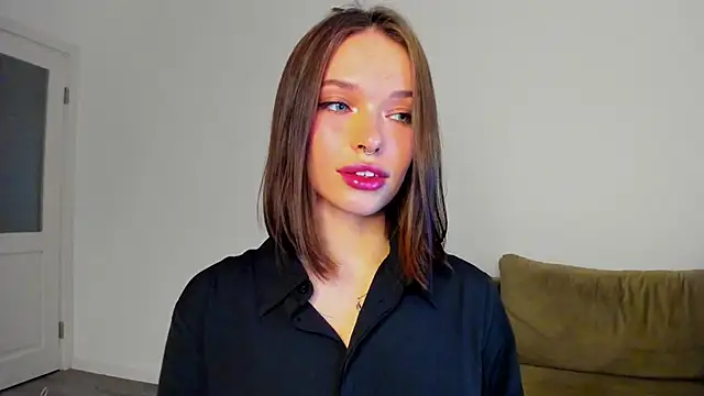 Snapshot of Kossie_ chatting on 4, 11, 2025 Kossie online show from 4, 11, 2025