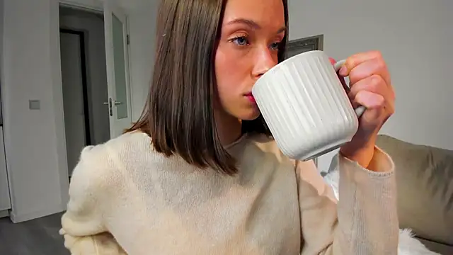 Snapshot of Kossie_ chatting on 28, 11, 2025 Kossie online show from 28, 11, 2025