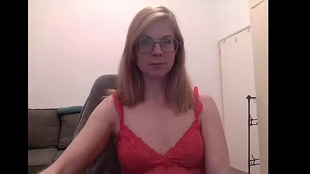 SavannaGirly online show from 16, 9, 2025