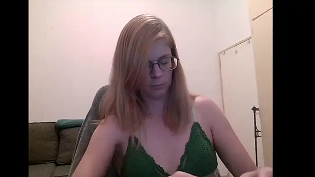 SavannaGirly online show from 18, 9, 2025