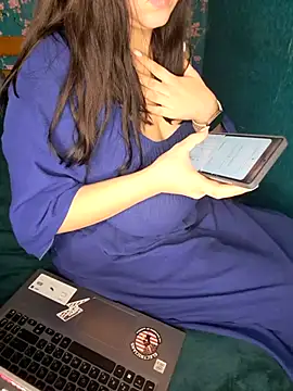 NansyyyaLiannkkaasssssa78 online show from 4, 2, 2026