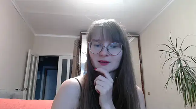 KiraGoldens online show from 12, 12, 2024