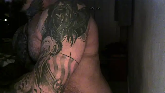 Snapshot of muscle1976 chatting on 19, 12, 2024 muscle1976 online show from 19, 12, 2024