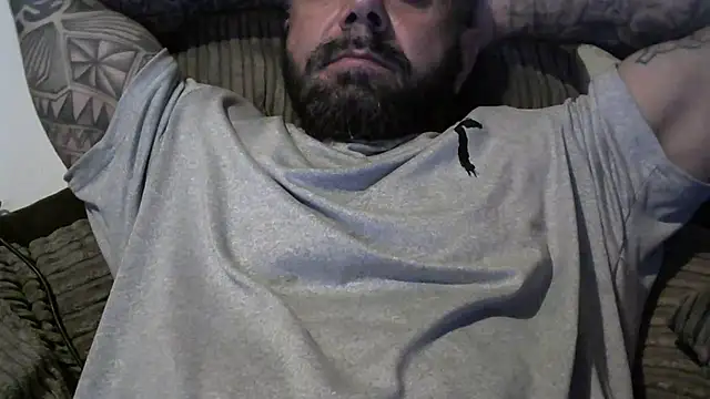 Snapshot of muscle1976 chatting on 25, 12, 2024 muscle1976 online show from 25, 12, 2024